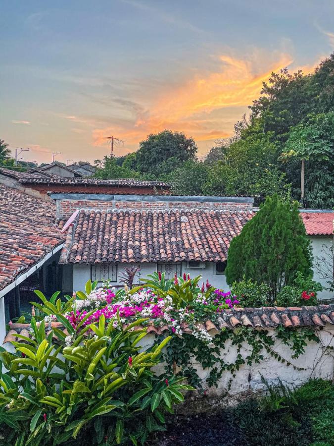Casa 1800 Suchitoto Boutique Hotel Exterior photo